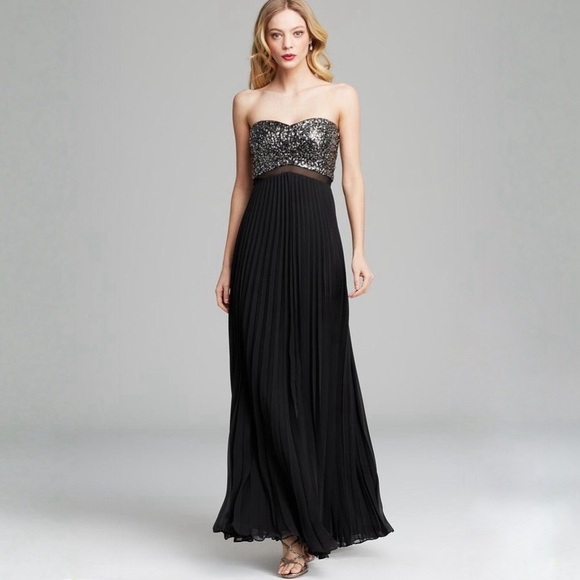 Aqua Dresses & Skirts - AQUA Black Chiffon Sequins Strapless Sweetheart Formal Gown
